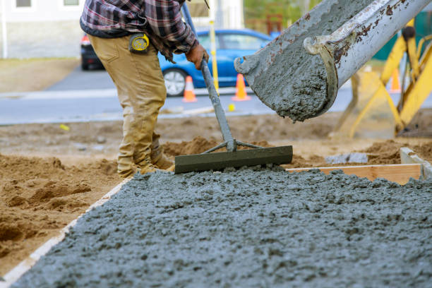 Best Driveways & Floors  in Hooks, TX