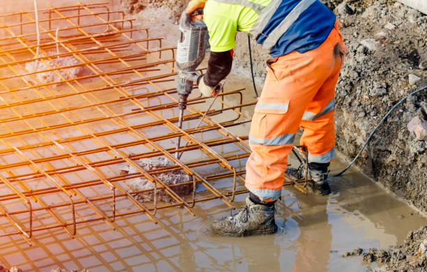 Best Custom Concrete Contractor  in Hooks, TX